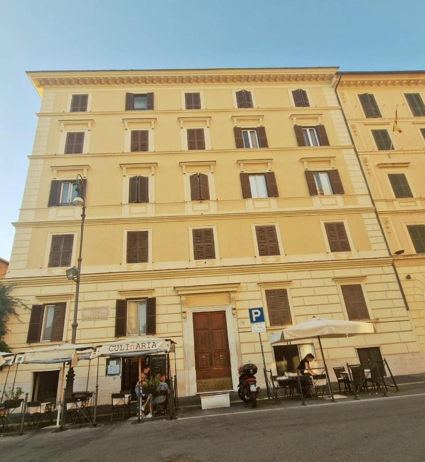 Casa Totti Bed & Breakfast Rome Bagian luar foto