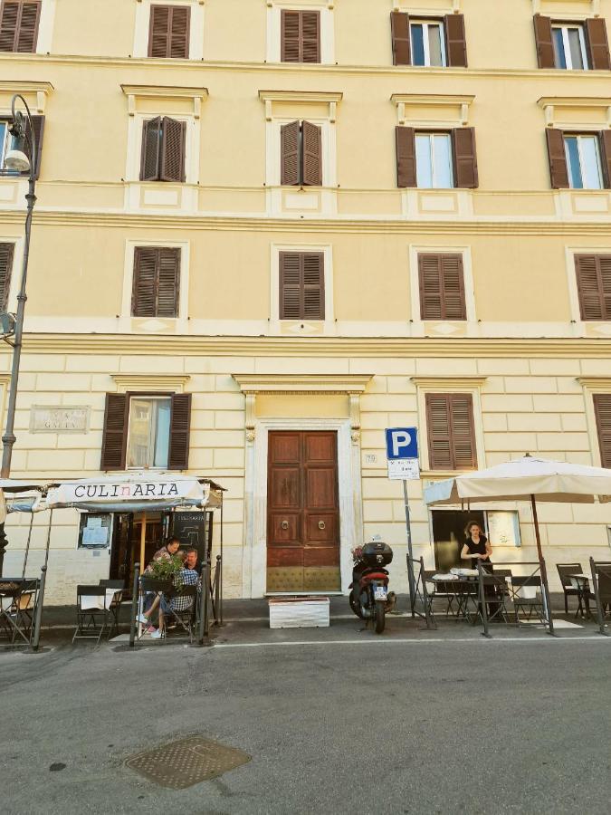 Casa Totti Bed & Breakfast Rome Bagian luar foto